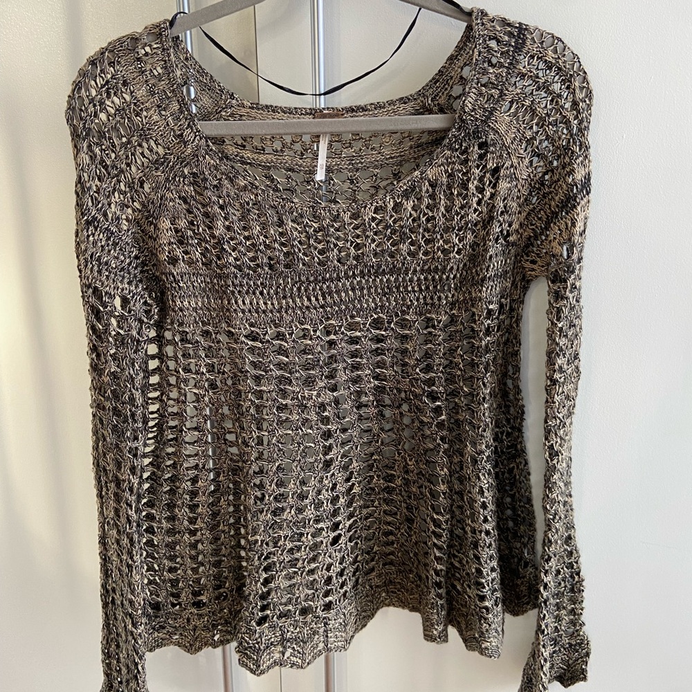 Free People crochet sweater, prefect for layer! 😍